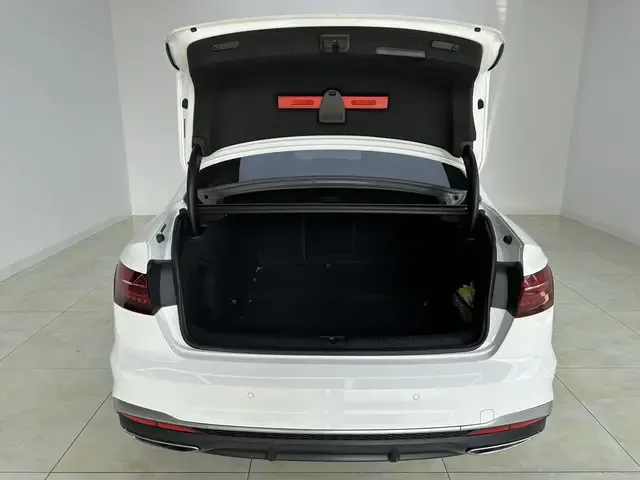 Audi a4 l Audi A4L 2024 40 TFSI Stylish and Dynamic 2024 — миниатюра 5