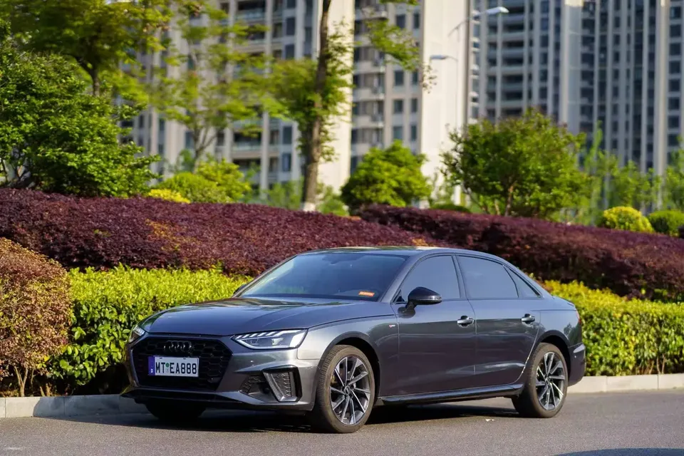 Audi a4 l 2022