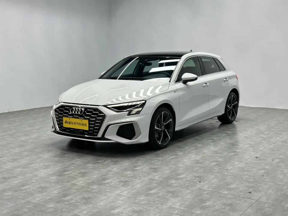 Audi A3 Audi A3 2024 Sportback 35 TFSI Stylish and sporty 2024 — photo 1, buy with delivery to Moscow