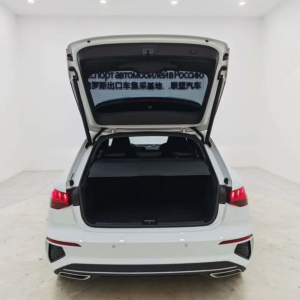 Audi A3 Sportback 35 TFSI Aggressive Sports Edition 2022 — миниатюра 3