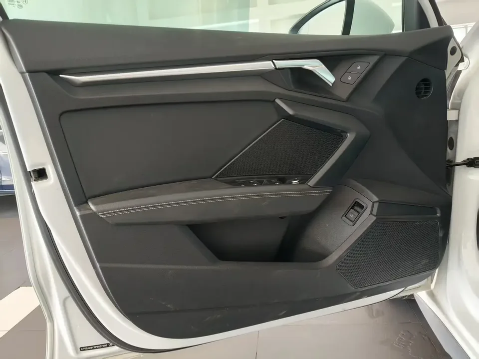 Audi A3 A3L Limousine 35 TFSI Fashion Sports 2024 — миниатюра 3