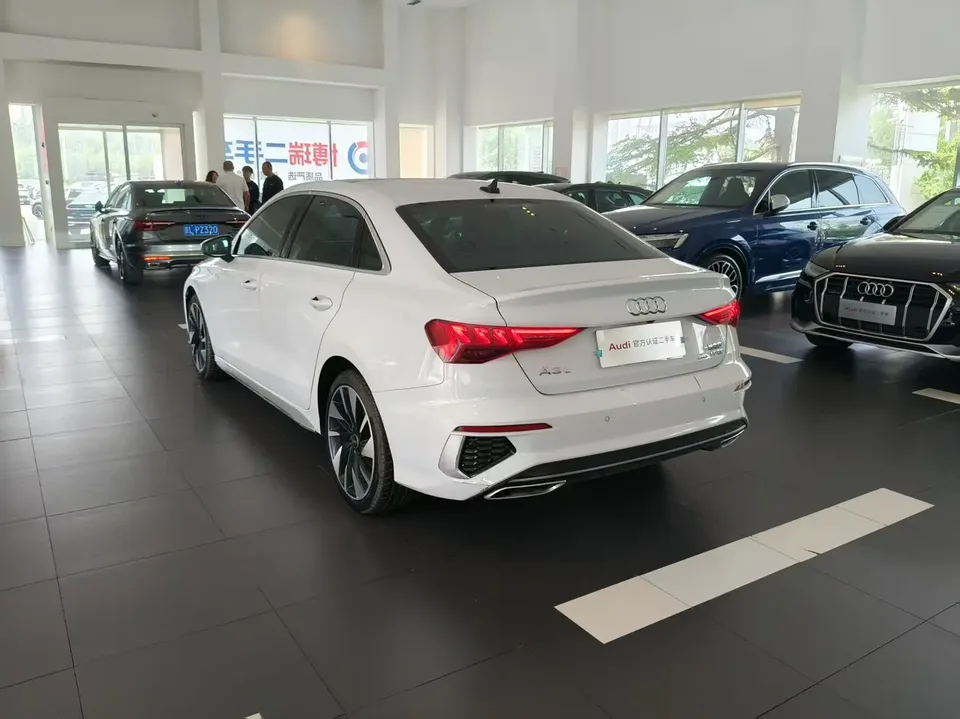 Audi A3 A3L Limousine 35 TFSI Fashion Sports 2024 — миниатюра 5