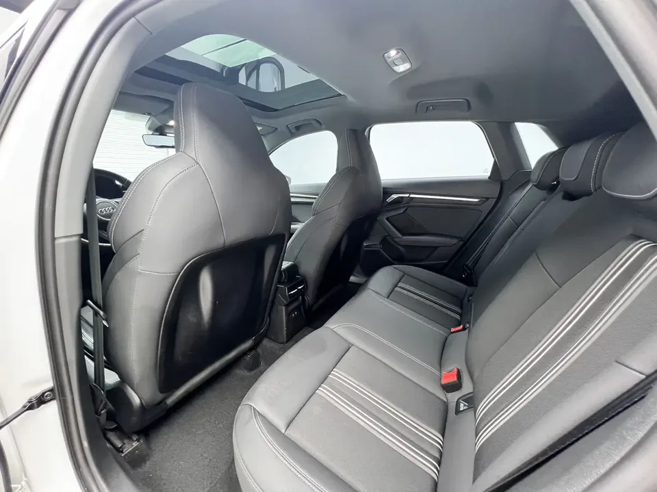 Audi A3 Sportback 35 TFSI stylish and sporty 2023 — миниатюра 5