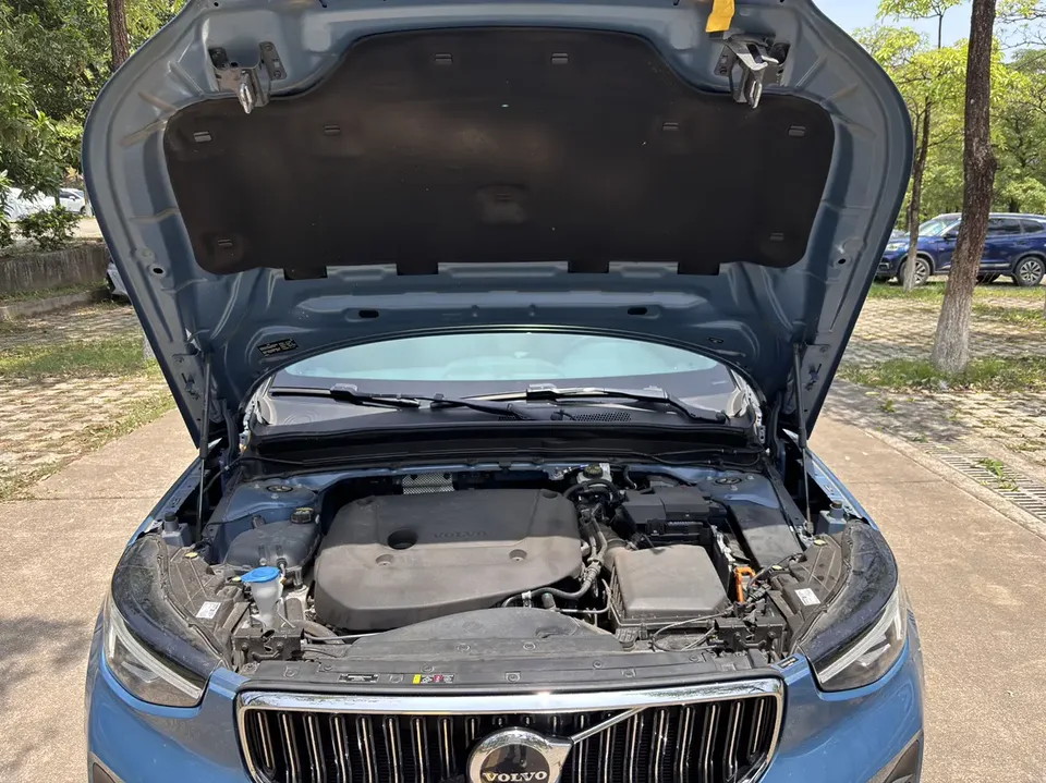 Volvo XC40 Volvo XC40 2023 B3 Zhiyuan Luxury Edition 2023 — миниатюра 2