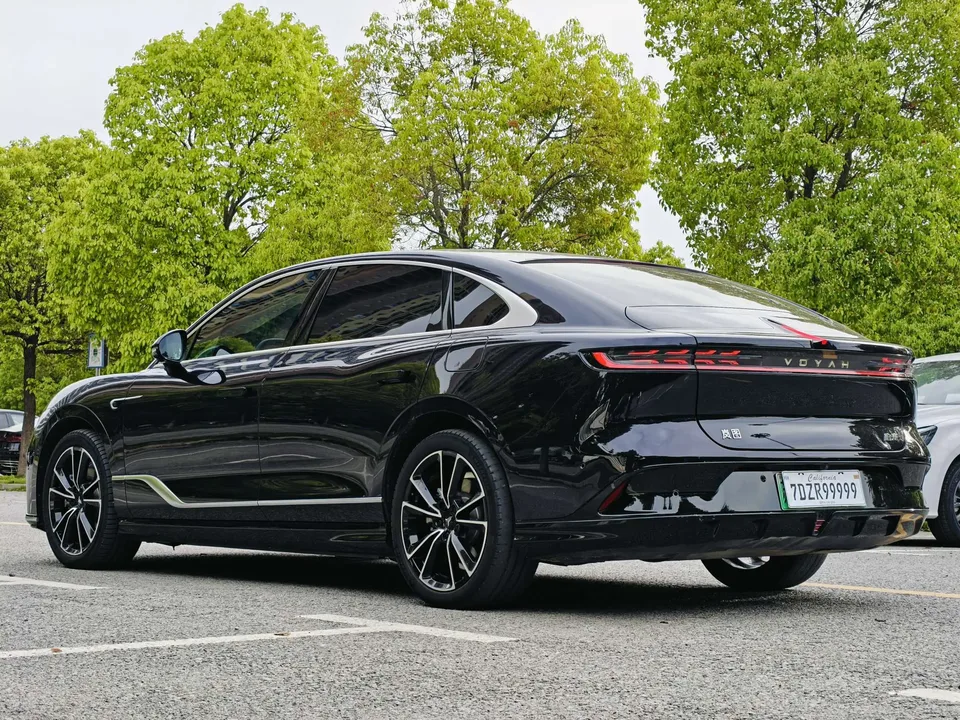 Voyah Passion PHEV 2024