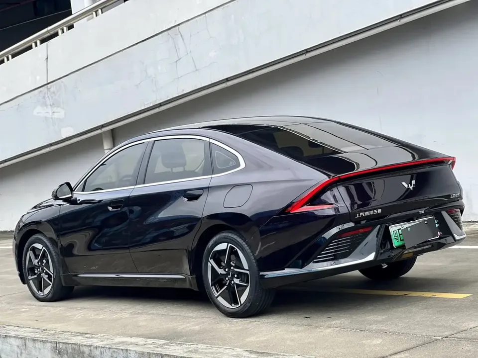 Wuling Starlight PHEV 150 Advanced Edition 2024 — миниатюра 4