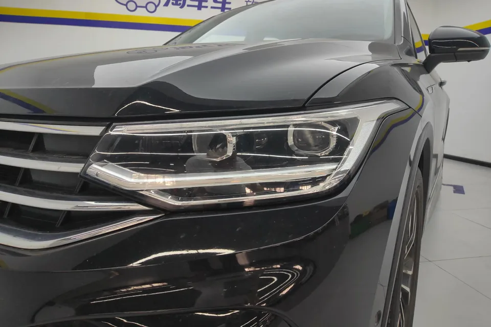 Volkswagen Tiguan L Tiguan L 2022 330TSI Automatic 2WD R-Line Enjoy Edition 2022 — миниатюра 2