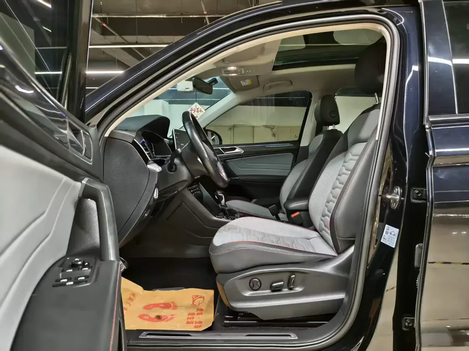 Volkswagen Tiguan L Tiguan L 2022 330TSI Automatic 2WD R-Line Flagship Edition 2022 — миниатюра 5