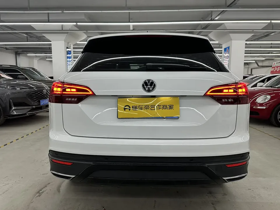 Volkswagen Tayron Tanyue 2022 280TSI 2WD Luxury Smart Edition 2022 — миниатюра 2