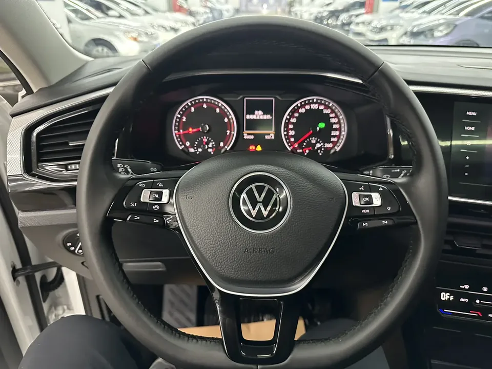 Volkswagen Tayron Tanyue 2022 280TSI 2WD Luxury Smart Edition 2022 — миниатюра 5