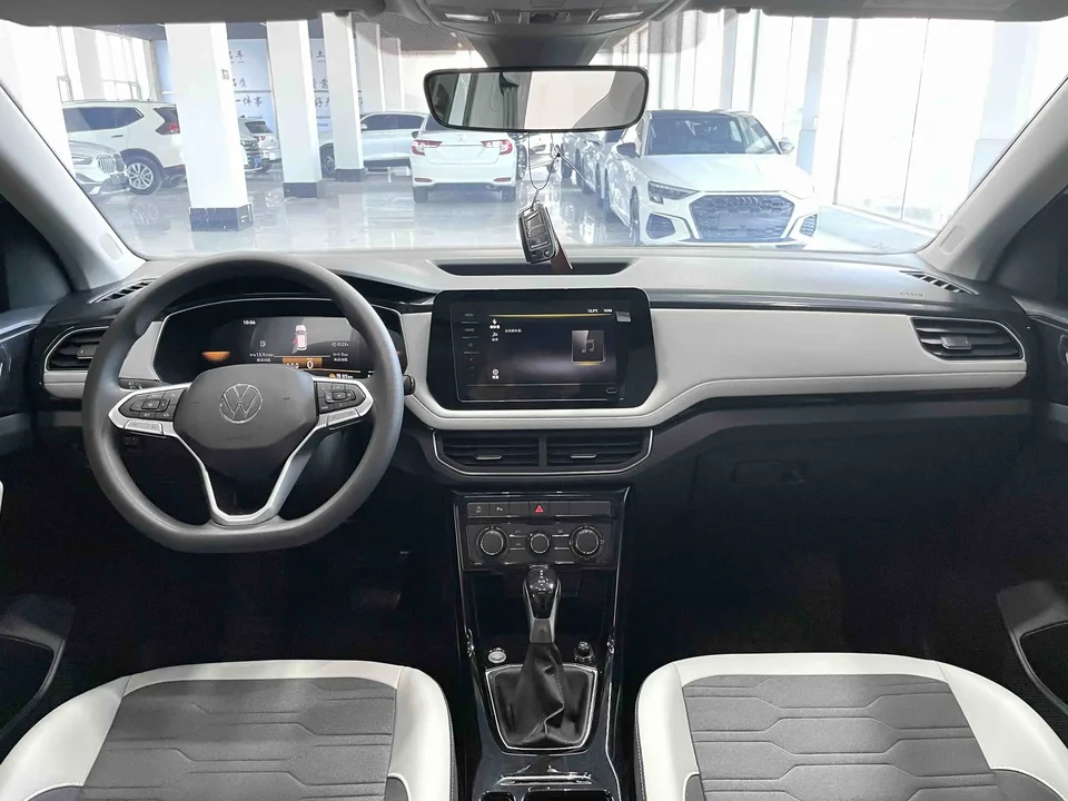 Volkswagen Tharu Tuyue 2025 New 1.5L Sharp Edition 2025 — миниатюра 4