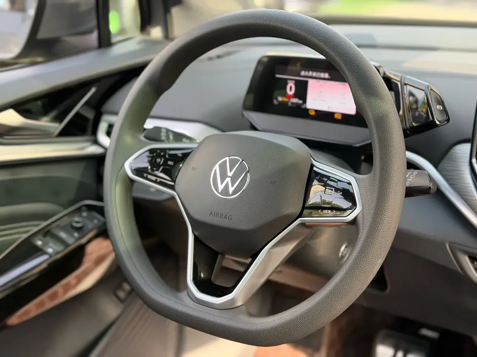 Volkswagen ID.4 Crozz ID.4 CROZZ 2024 ID. Pure Enjoyment Limited Edition 2023 — миниатюра 4