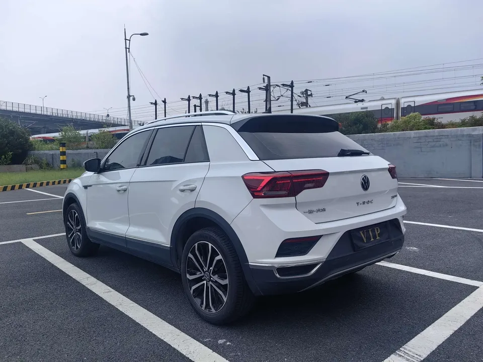 Volkswagen T-Roc TANG 2022 280TSI DSG 2WD Comfort PLUS 2022 — thumbnail 2