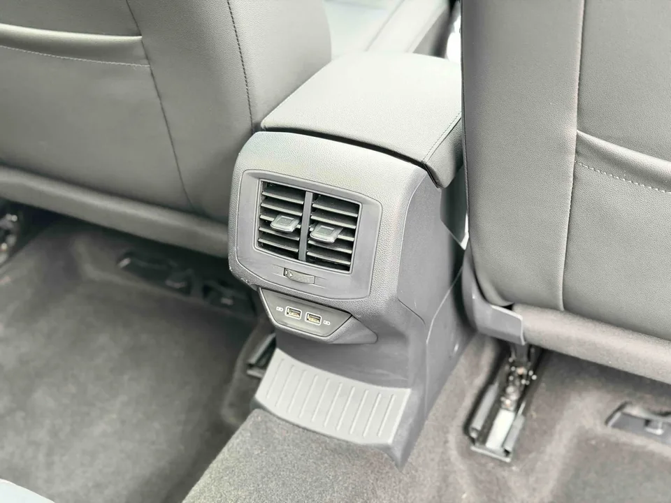 Volkswagen T-Roc Tange 280TSI DSG two-wheel drive comfort PLUS 2022 — миниатюра 3