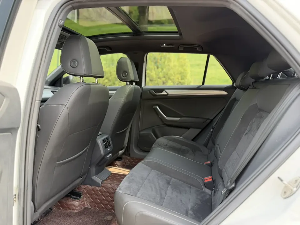 Volkswagen T-Roc Tanyue 280TSI DSG 2WD R-Line Pro PLUS 2023 — миниатюра 3