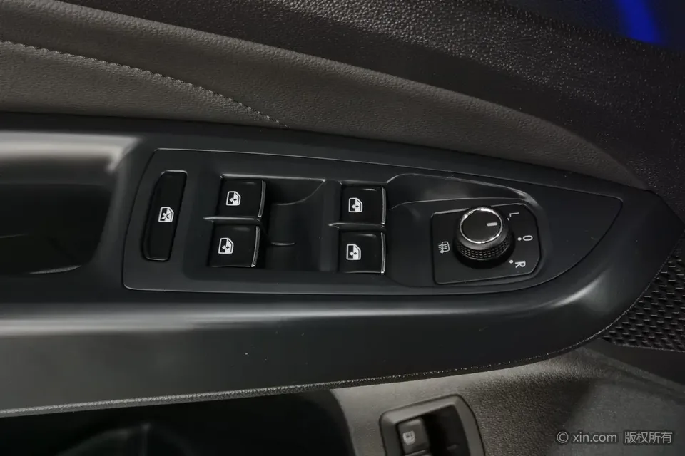 Volkswagen Passat PHEV Passat PHEV 2022 430PHEV Hybrid Business Edition 2024 — миниатюра 3