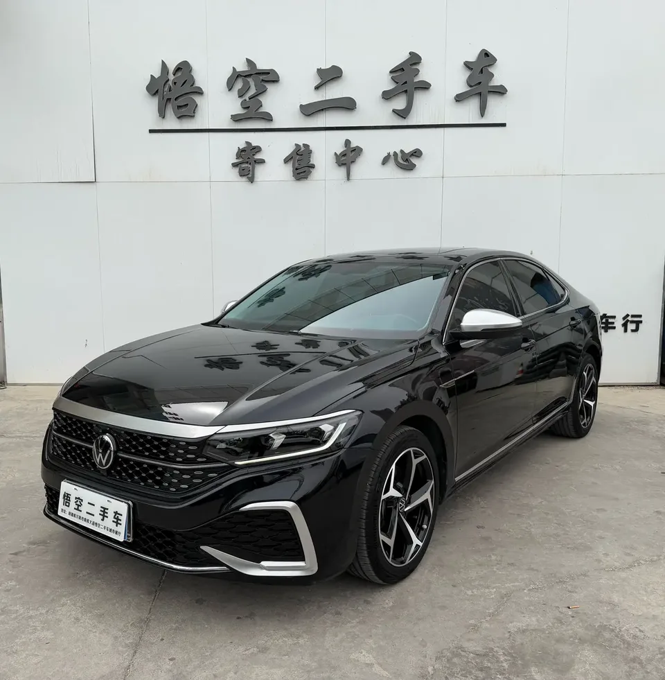 Volkswagen Passat 2023