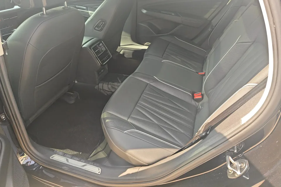Volkswagen Passat Passat 2022 330TSI Starry Sky Deluxe Edition 2022 — миниатюра 4
