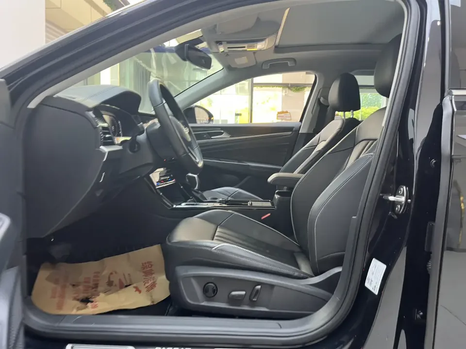Volkswagen Passat Passat 2023 330TSI Star Elite Edition 2023 — миниатюра 4