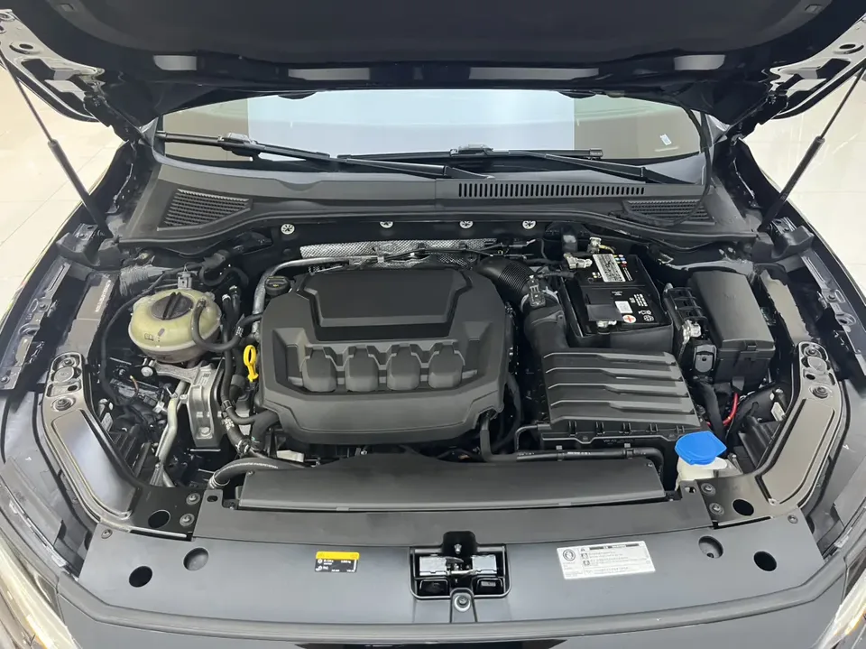Volkswagen Passat Passat 2023 330TSI Star Elite Edition 2023 — миниатюра 5