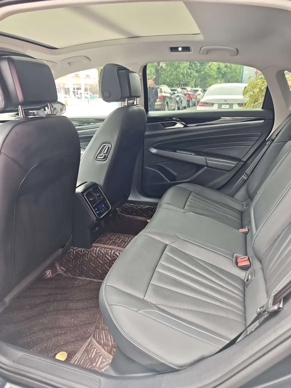 Volkswagen Passat Passat 2025 Outstanding Model 380TSI Longteng Edition 2025 — миниатюра 3
