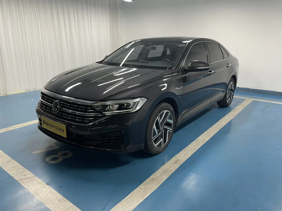 Volkswagen Sagitar 2022