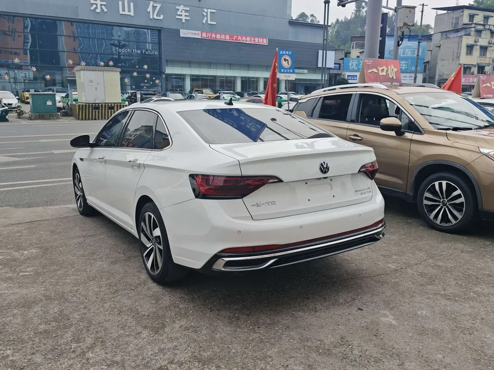 Volkswagen Sagitar 2023 Sagitar 300TSI DSG Beyond Edition 2023 — миниатюра 4