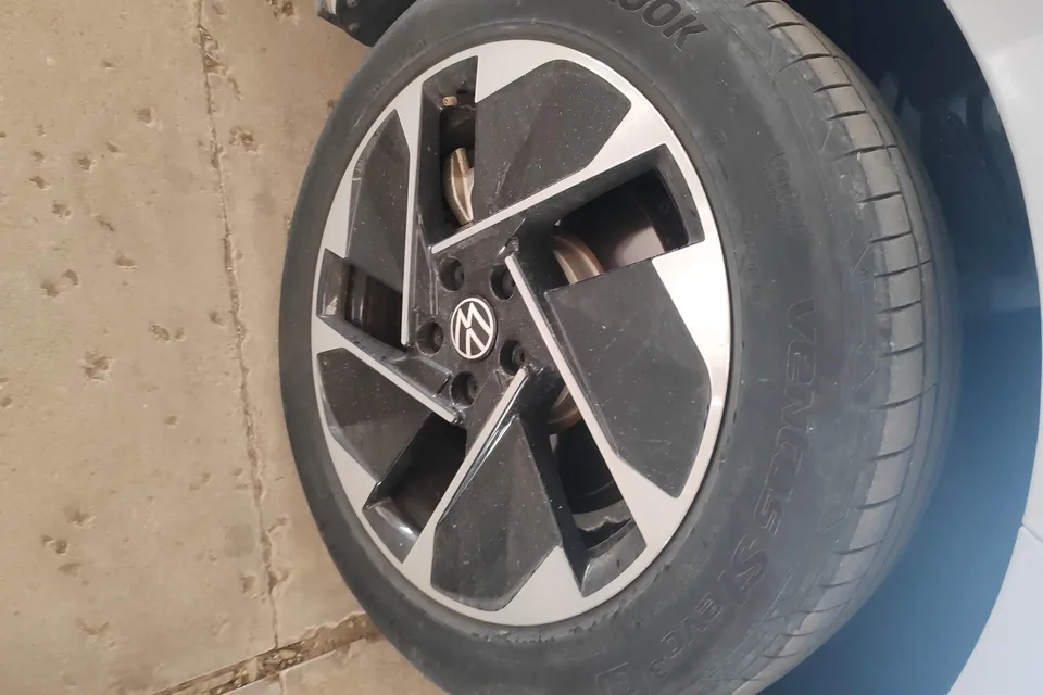 Volkswagen ID.3 Pure Smart Edition 2024 — миниатюра 2