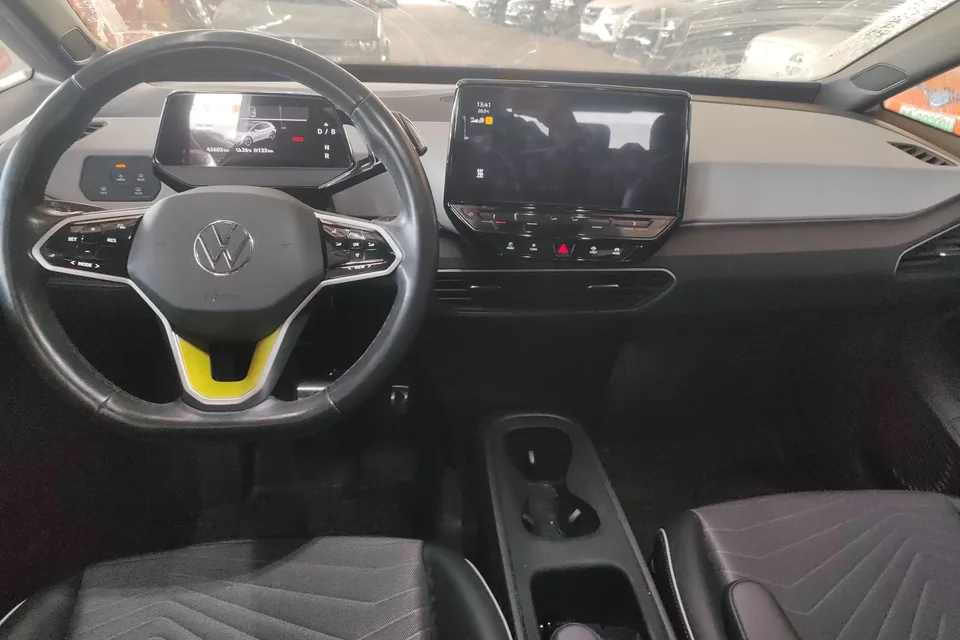 Volkswagen ID.3 Pure Smart Edition 2024 — миниатюра 3