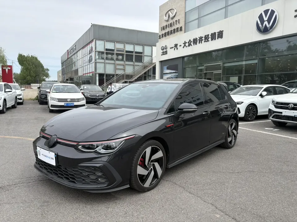 Volkswagen GOLF GTI 2023