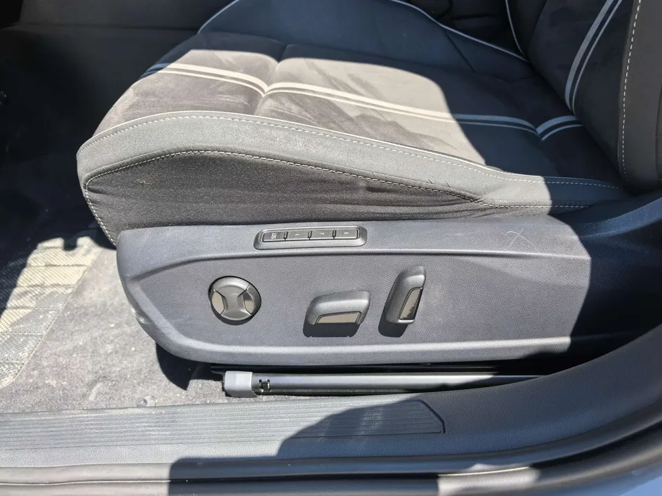 Volkswagen Golf facelift 280TSI DSG R-Line Lite 2023 — миниатюра 5