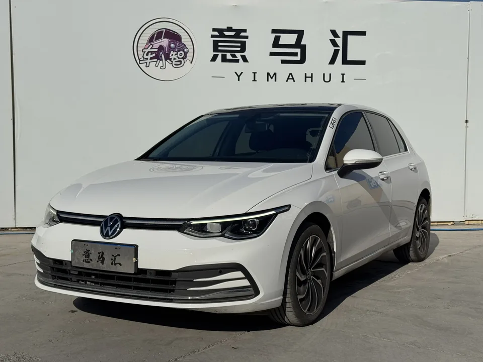 Volkswagen Golf golf 2023 280TSI DSG Pro 2023 — photo 1, buy with delivery to Moscow