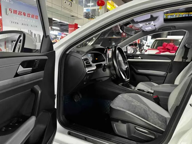 Volkswagen Lavida Lavida 2023 1.5L automatic full version 2023 — миниатюра 4