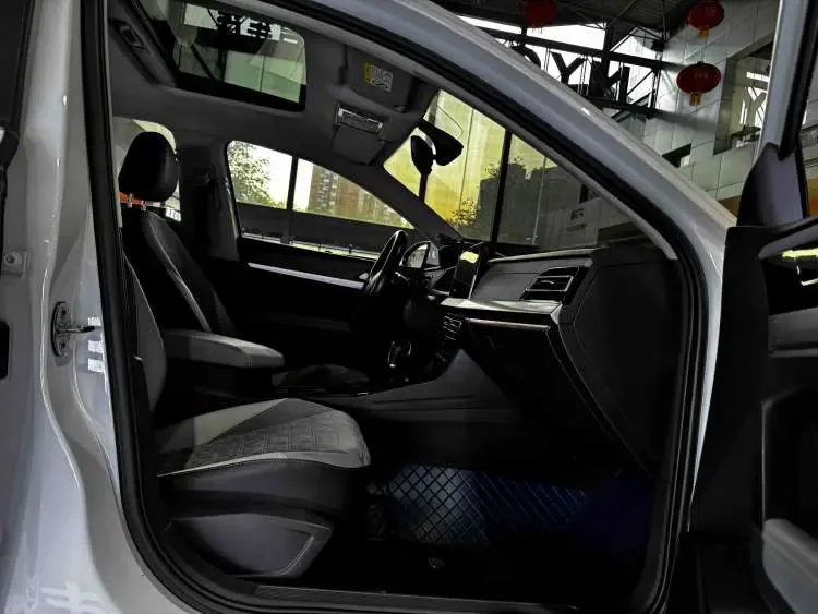 Volkswagen Lavida Lavida 2023 1.5L automatic full version 2023 — миниатюра 5