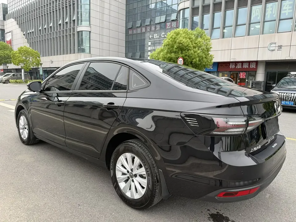 Volkswagen Lavida Lavida 2025 New 1.5L Outstanding New Edition 2025 — миниатюра 4