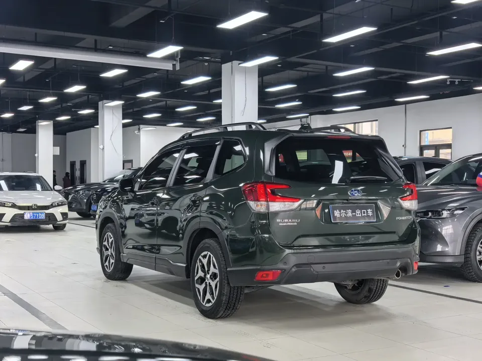 Subaru Forester FORESTER 2022 2.0i AWD Deluxe Edition EyeSight 2022 — миниатюра 2