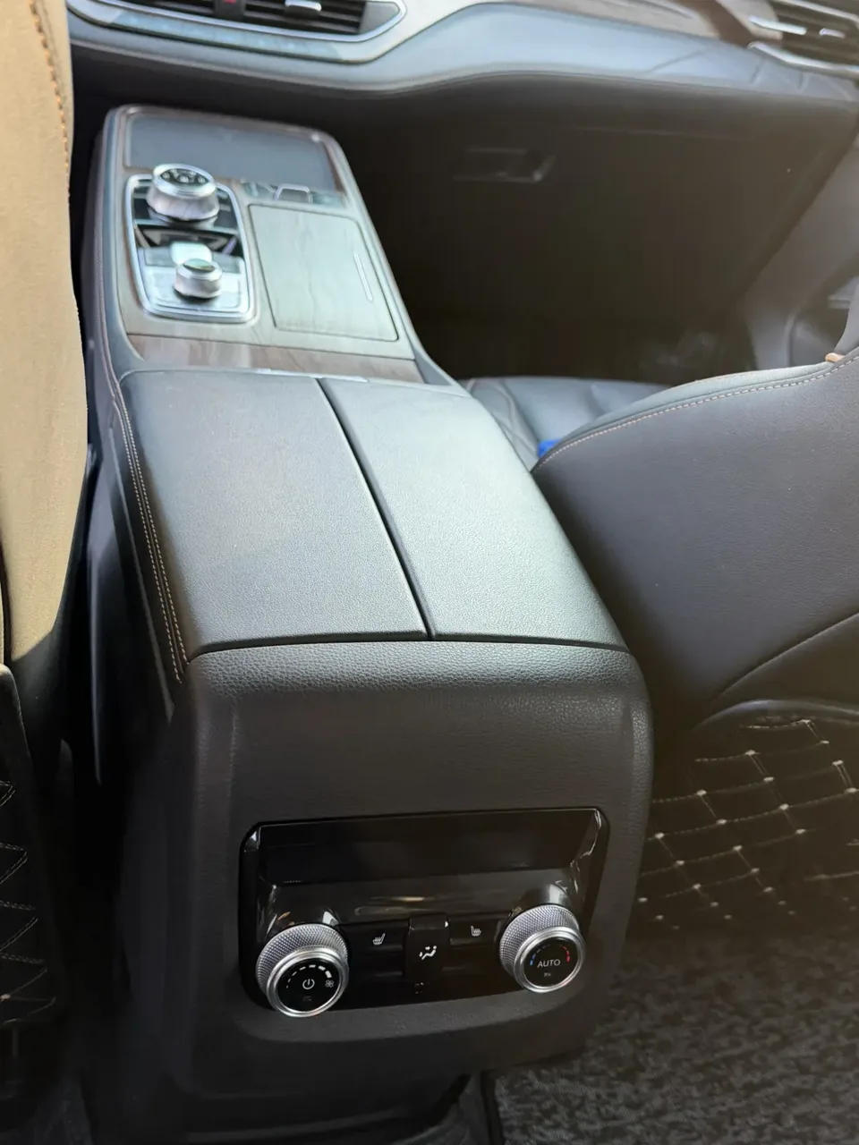Ford Lingyu EcoBoost 225 6-seater collar type 2022 — миниатюра 3