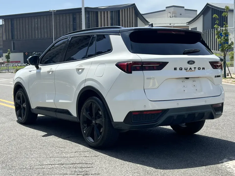 Ford Equator Sport EcoBoost 170 Sport 2023 — миниатюра 4