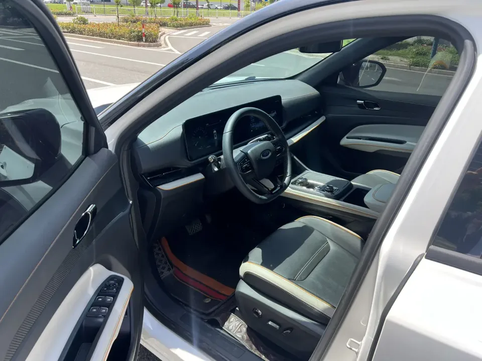 Ford Equator Sport EcoBoost 170 Sport 2023 — миниатюра 5