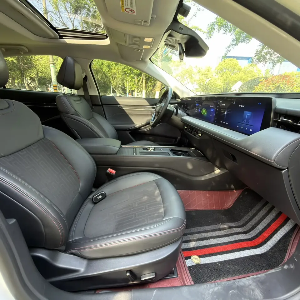 Ford Mondeo Mondeo EcoBoost 245 Luxury 2023 — миниатюра 5