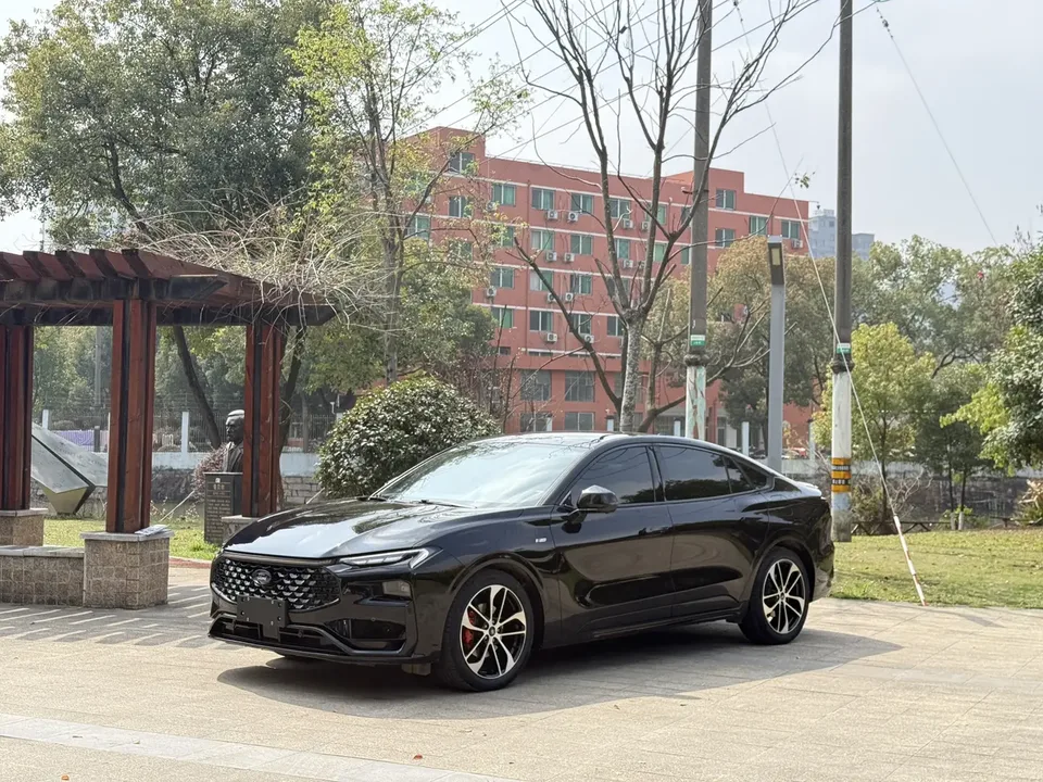 Ford Mondeo 2022