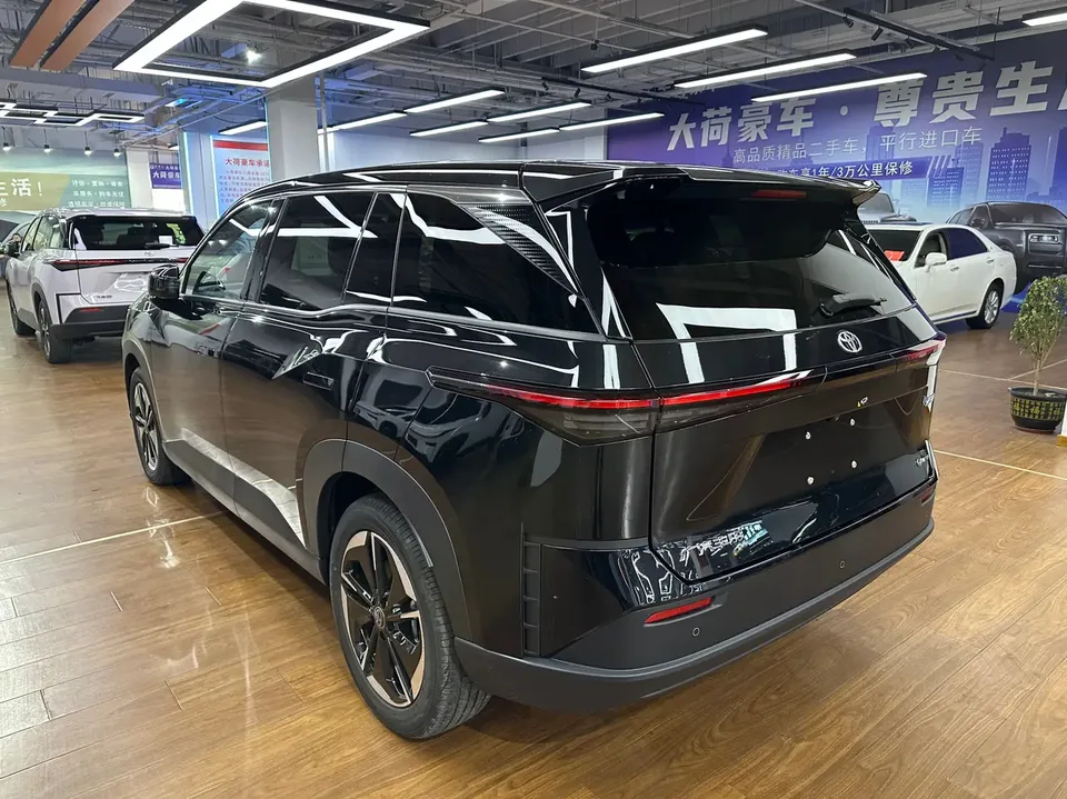 Toyota Bozhi 3X 520 Pro 2026 — миниатюра 2