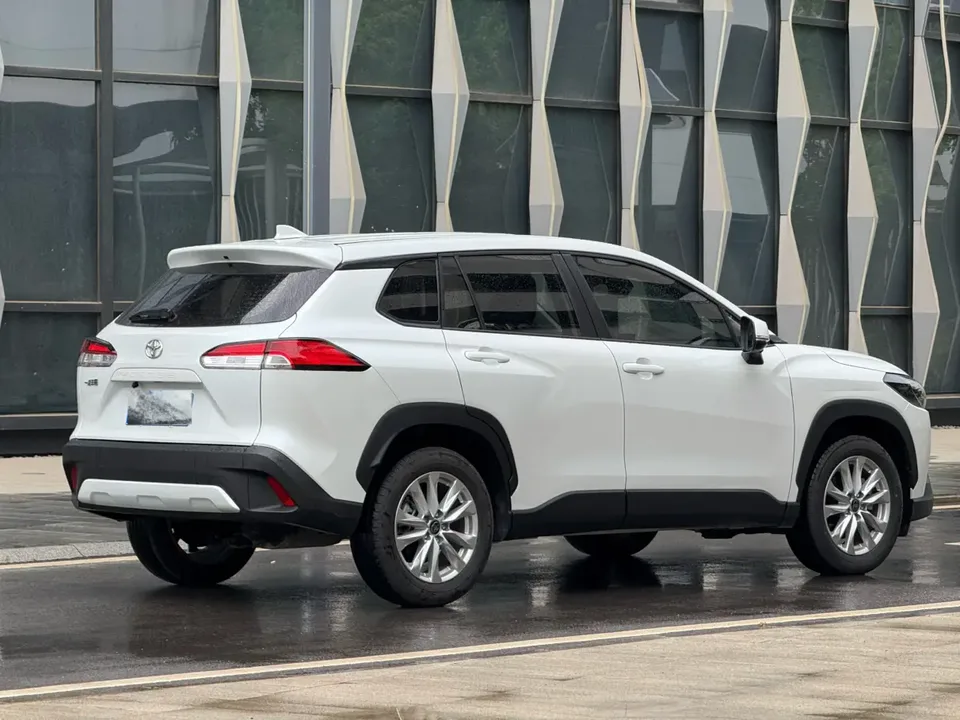 Toyota CorollaCross 2.0L CVT Elite Edition 2025 — миниатюра 2