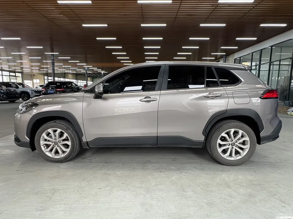 Toyota Frontlander Fenglanda 2022 2.0L CVT Elite Edition 2022 — thumbnail 4