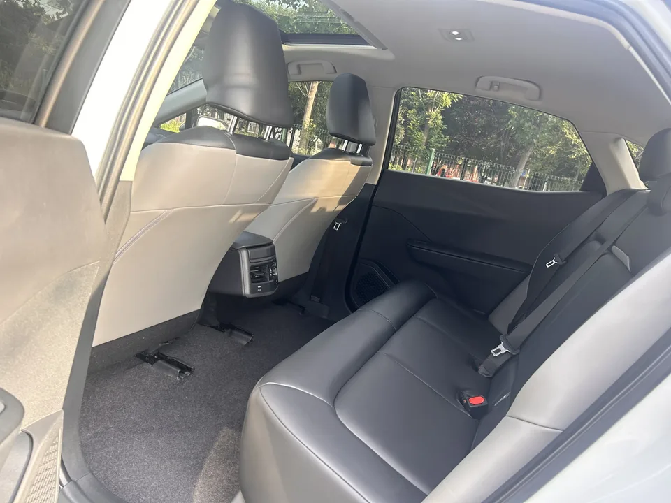 Toyota bZ3 Elite PRO 2023 — миниатюра 4