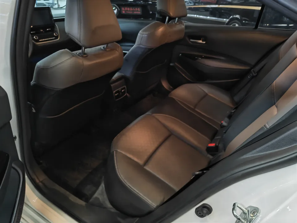 Toyota Asiatic lion Asia Lion 2.0L CVT Elite Edition 2022 — миниатюра 3