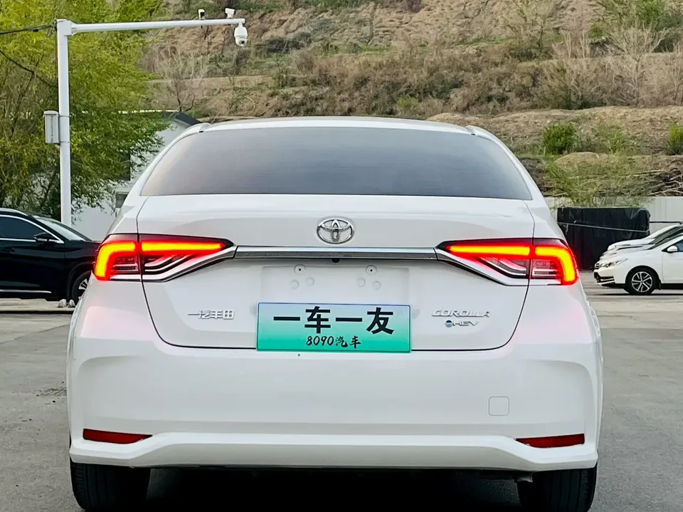 Toyota Corolla Corolla 2024 Intelligent Electric Hybrid Dual Engine 1.8L E-CVT Elite Edition 2024 — thumbnail 2