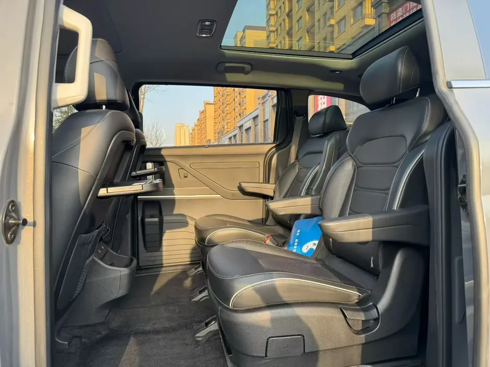 Hyundai Kustu 270TGDi LUX Premium Edition 2023 — миниатюра 2