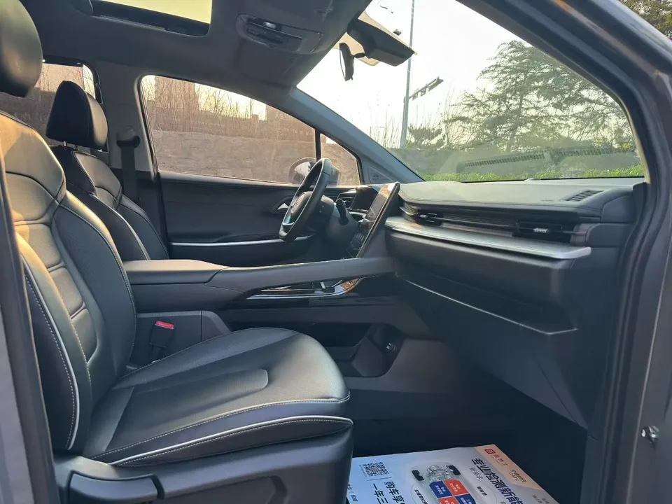 Hyundai Kustu 270TGDi LUX Premium Edition 2023 — миниатюра 3