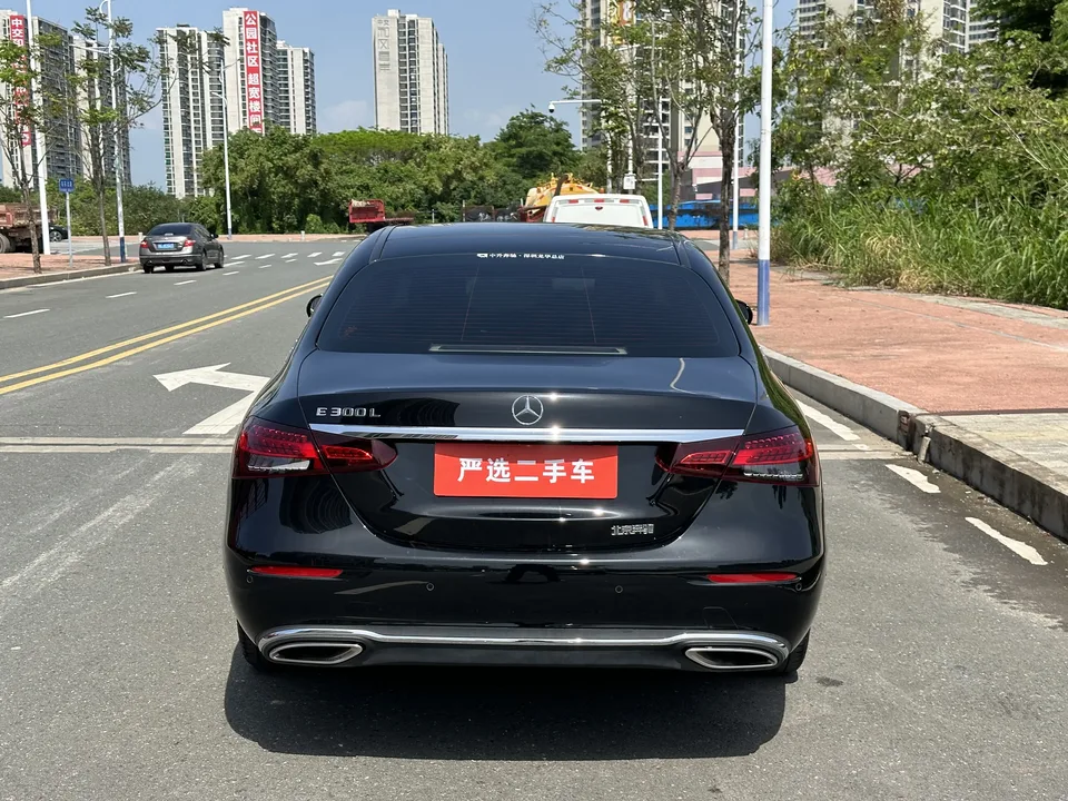 Mercedes-Benz E-Class E-Class 2022 Mercedes-Benz E-Class 2022 E 300 L Luxury Sedan 2022 — thumbnail 2